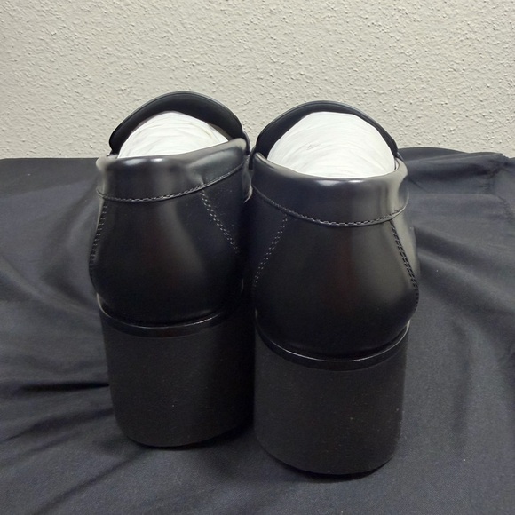 Gucci GG Platform Loafers - Picture 5 of 10